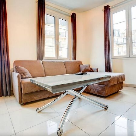 Apartment Notre Dame Bright Paris Room photo